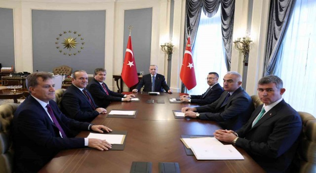 Cumhurbaşkanı Erdoğan, KKTC Başbakanı Üsteli kabul etti