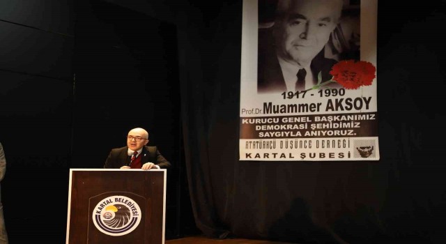 Cumhuriyet Devrimi ve Aydınlanma Şehitleri söyleşisi Kartalda gerçekleştirildi