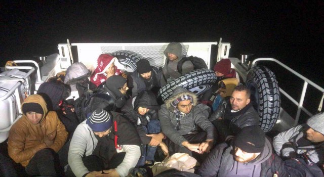 Datçada 20 düzensiz göçmen kurtarıldı