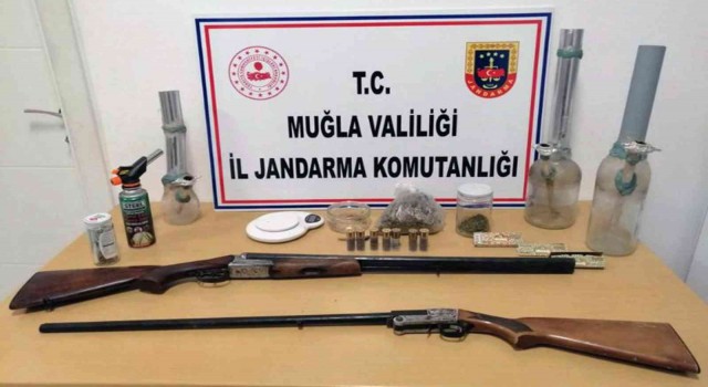 Datçada uyuşturucu operasyonu