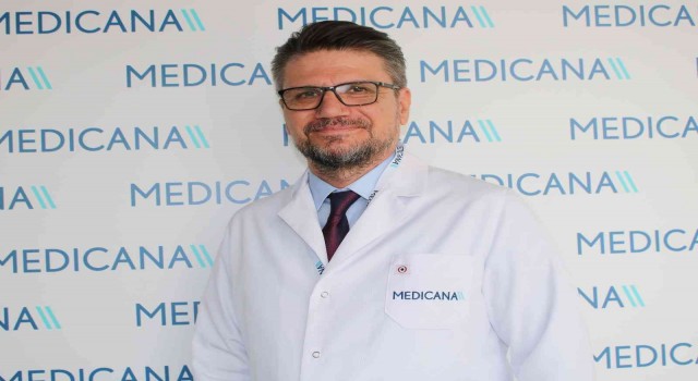 Dermatoloji Uzmanı Dr. Bostancı: Sigarayı bırak genç kal