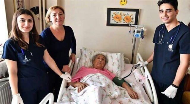 Diyaliz teknikerleri atama bekliyor