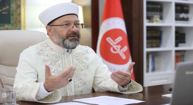 Diyanet İşleri Başkanı Erbaş: “Gençlerimize ne kadar iyi rehberlik yaparsak geleceğimiz de o kadar güzel olur”