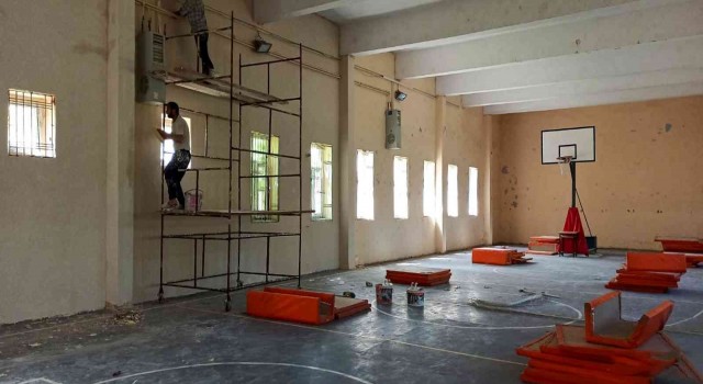 Diyarbakır ‘da 26 okulun spor salonu yenilendi