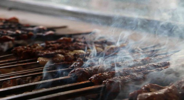 Diyarbakırda 2022 yılında 3 bin ton tescilli ciğer kebabı tüketildi