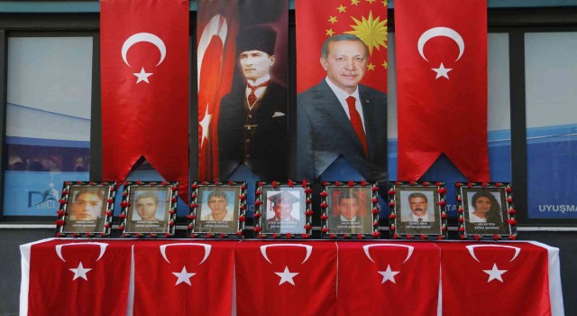 Diyarbakırda 3 Ocak eğitim şehitleri anıldı
