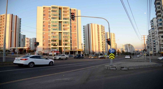Diyarbakırda sinyalizasyon sistemi ile kavşaklar daha güvenli