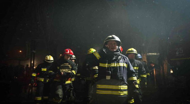 Dniproya düzenlenen füze saldırısında bilanço ağırlaşıyor: 18 ölü, 73 yaralı