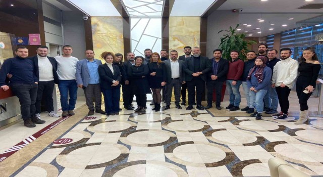 Donas Grubu gazetecilerle bir araya geldi