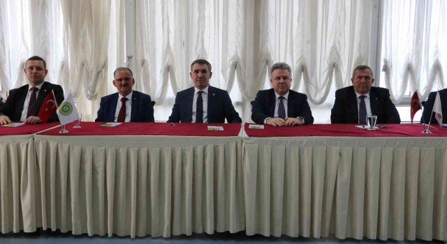 Dünyada ayçiçeği üretim alanları düşerken, Türkiyede yüzde 10 ile 15 arasında arttı