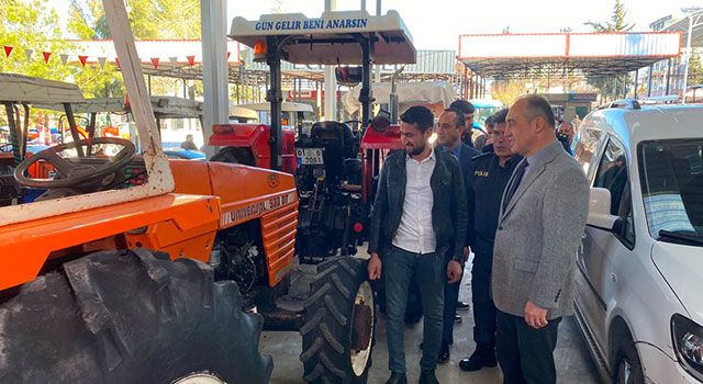 Düziçi Kaymakamı Turgay İlhan, Traktörcüler sitesini ziyaret etti
