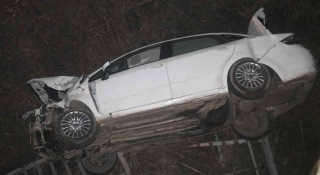 Edirnede otomobil köprüden uçtu: 3ü çocuk 5 yaralı