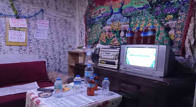 Eğlence mekanına çevrilen gecekondudan 600 litre sahte içki çıktı