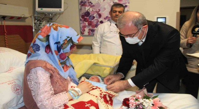 Elazığda yeni yılda 3 bebek dünyaya geldi