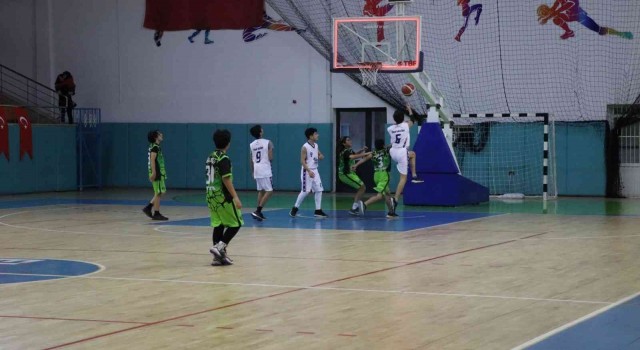 Elazığda Yıldızlar Basketbol İl Şampiyonası başladı