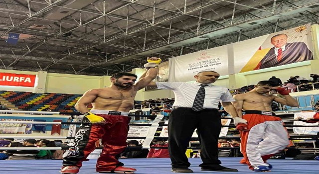 Emre Karaca Türkiye Açık Kick Boks Turnuvasına damgasını vurdu
