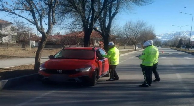 Erzincanda dron destekli trafik denetimi gerçekleştirildi