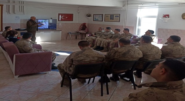 Erzincanda jandarma personeline avcılık mevzuatı eğitimi verildi