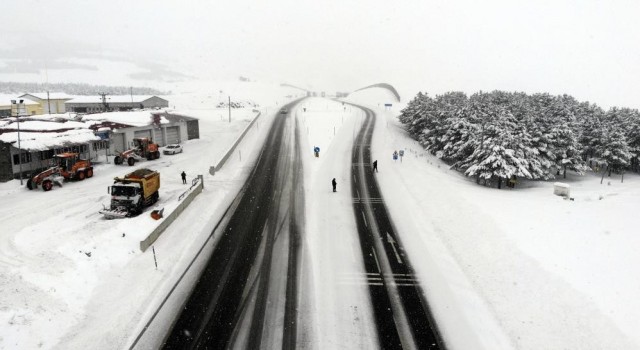 Erzincanın yüksek kesimlerinde kar yağışı