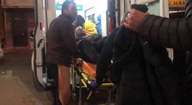 Erzurumda kafede bıçaklı kavga: 2 yaralı