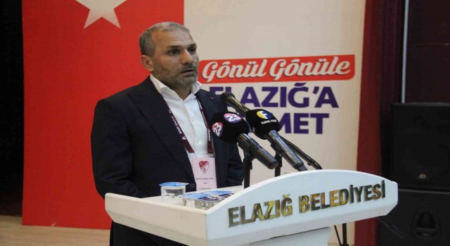 ES Elazığspor Başkanı Çayır, transfere engel dosyalar için İstanbula gitti