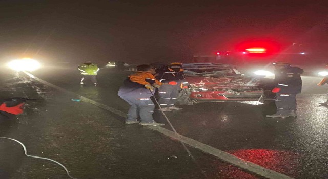 Eskişehir-Kütahya karayolunda zincirleme trafik kazaları: 4ü ağır 17 yaralı