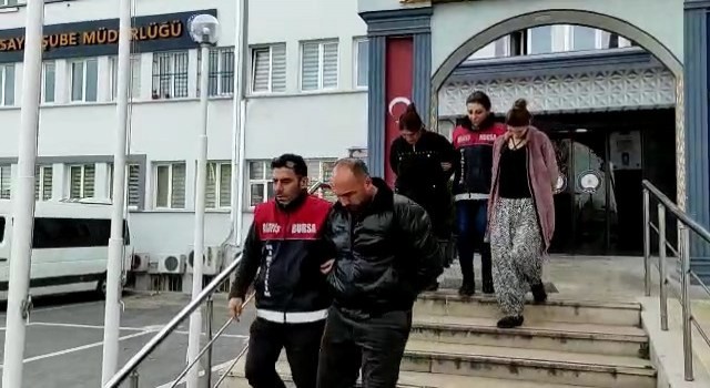 Eskişehirden Bursaya gelerek 900 bin TLlik hırsızlık yaptılar, adli kontrol şartıyla serbest bırakıldılar