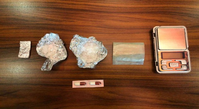 Evinde uyuşturucu madde çıkan zehir taciri tutuklandı