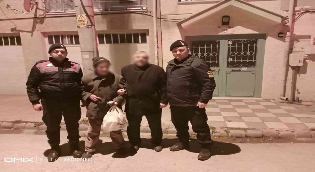 Evinden uzaklaşan zihinsel engelli şahıs abisine teslim edildi