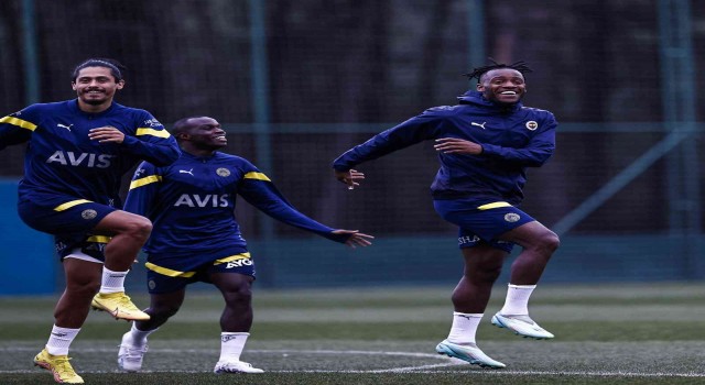 Fenerbahçe, Ümraniyespor maçı hazırlıklarına başladı
