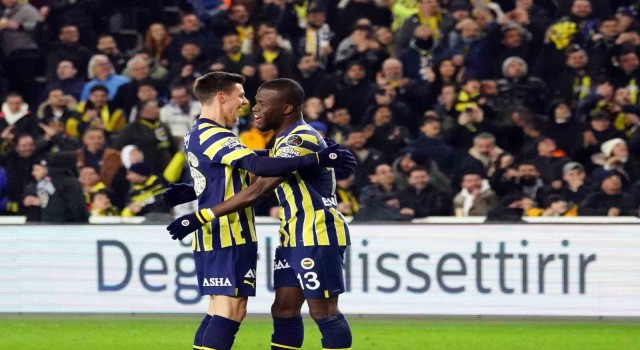 Fenerbahçe, Valencia ile kazandı