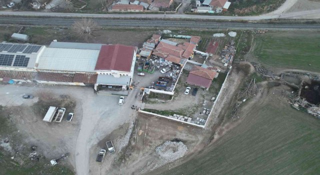 Fıkra gibi olay: Boş arazilere bina inşa eden yaşlı kadın, senelerce kira tahsilatı yaptı