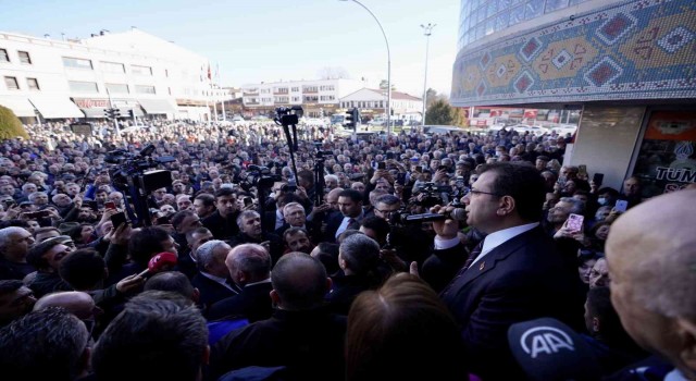 Fotoğraf için kimileri yere düştü kimileri de gergin anlar yaşadı