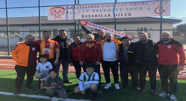 Galatasaray taraftarları özel çocukları ağırladı