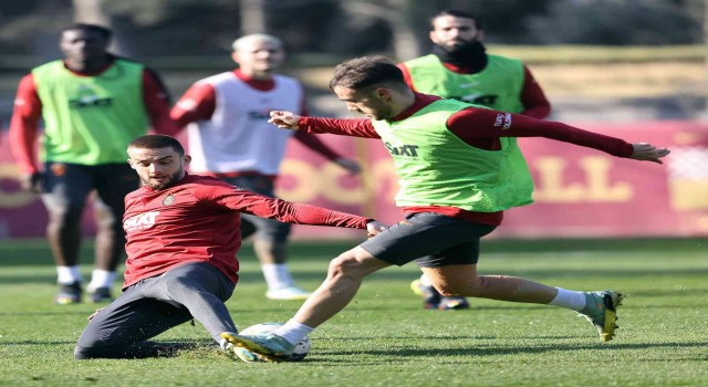 Galatasarayda Maoru Icardi takımla çalışmalara başladı