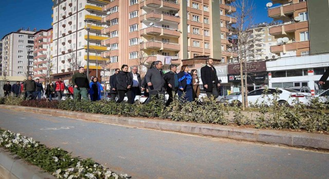 Gaziray tünelinin üstü yeşilleniyor
