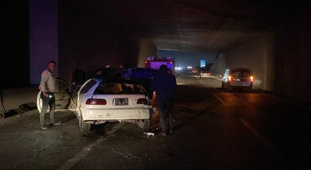 Gebzede iki otomobil çarpıştı: 1 yaralı