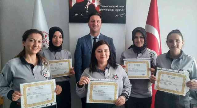 Gediz Gençlik ve Spor Müdürlüğü personeline başarı belgesi