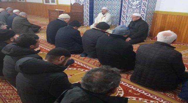 Gedizde “Ailece camideyiz, milletçe duadayız” sabah namazı buluşması