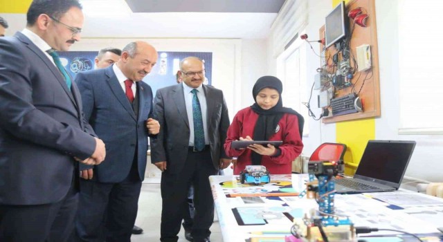 Gedizde Maker Atölyesi” açıldı