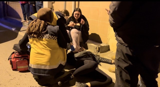 “Gel bir konuşalım” dediği kadını, kızının önünde başından vurdu