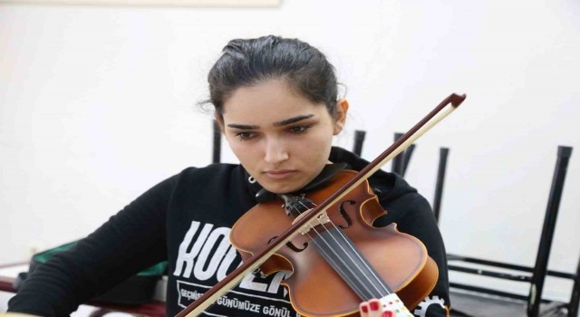 Geleceğin sanatçıları KO-MEKte yetişiyor
