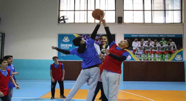 Geleceğin yıldız sporcuları Haliliyede yetişiyor