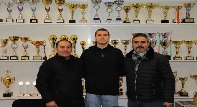 Gemlik Belediyespor iki sporcu daha kazandırdı