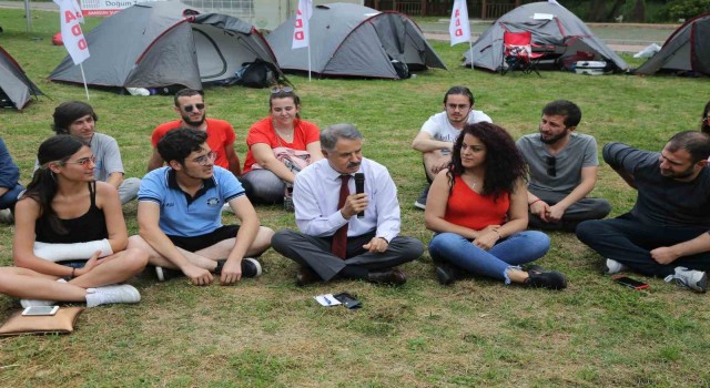 Gençler adresini Atakuma taşıyor