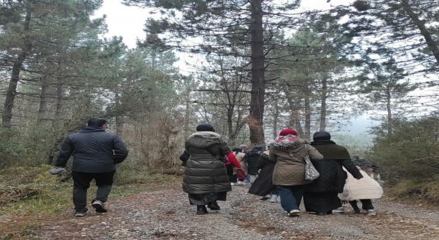 Gençler soğuk havaya aldırış etmedi