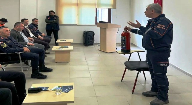Germencikte muhtarlara afet destek eğitimi