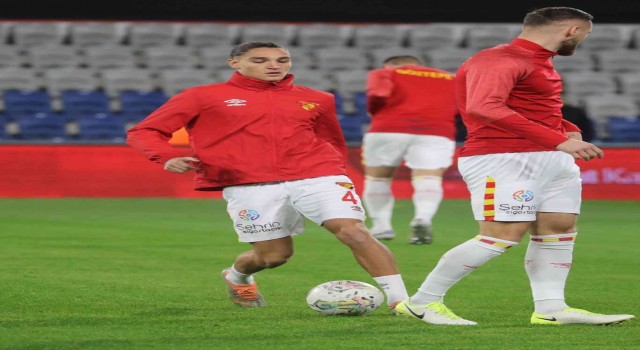 Göztepeli Emir Ortakaya, istikrarıyla dikkat çekiyor