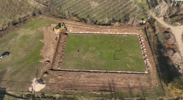 Gürsu Kazıklıköy Mahallesine futbol sahası