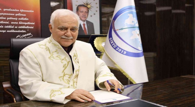 Hatipoğlundan Kuran-ı Kerim yakılmasına sert tepki